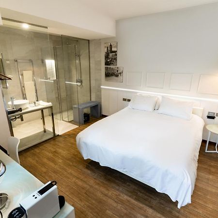 Cosmopolitano Hotel Boutique Santa Cruz de La Sierra Eksteriør billede A room at the hotel