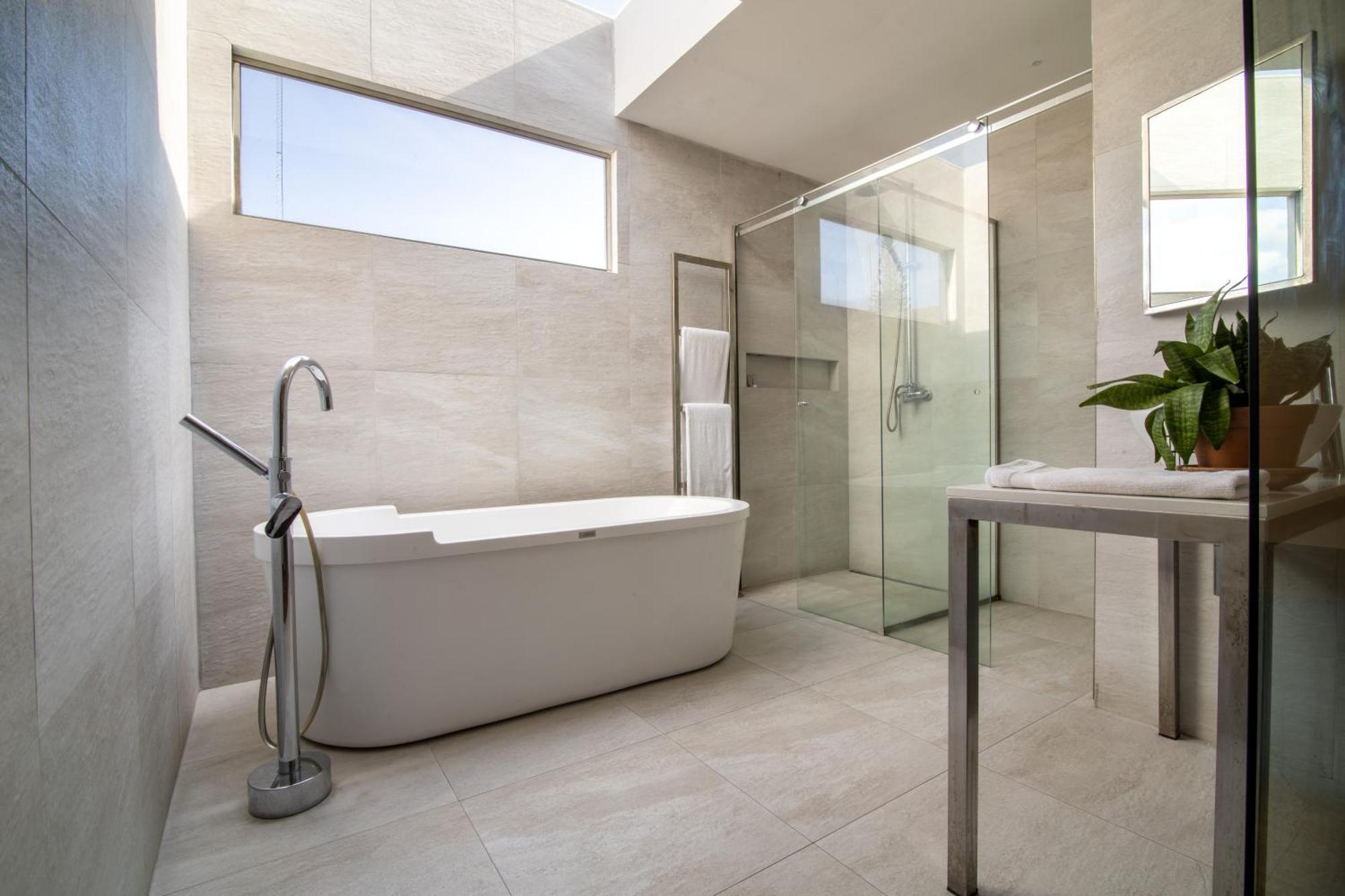 Cosmopolitano Hotel Boutique Santa Cruz de La Sierra Eksteriør billede Bathroom