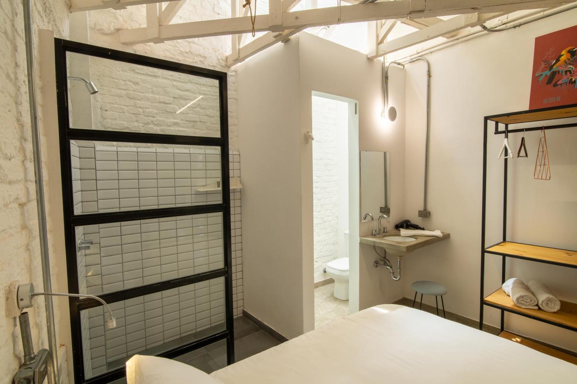 Cosmopolitano Hotel Boutique Santa Cruz de La Sierra Eksteriør billede A room at the hotel
