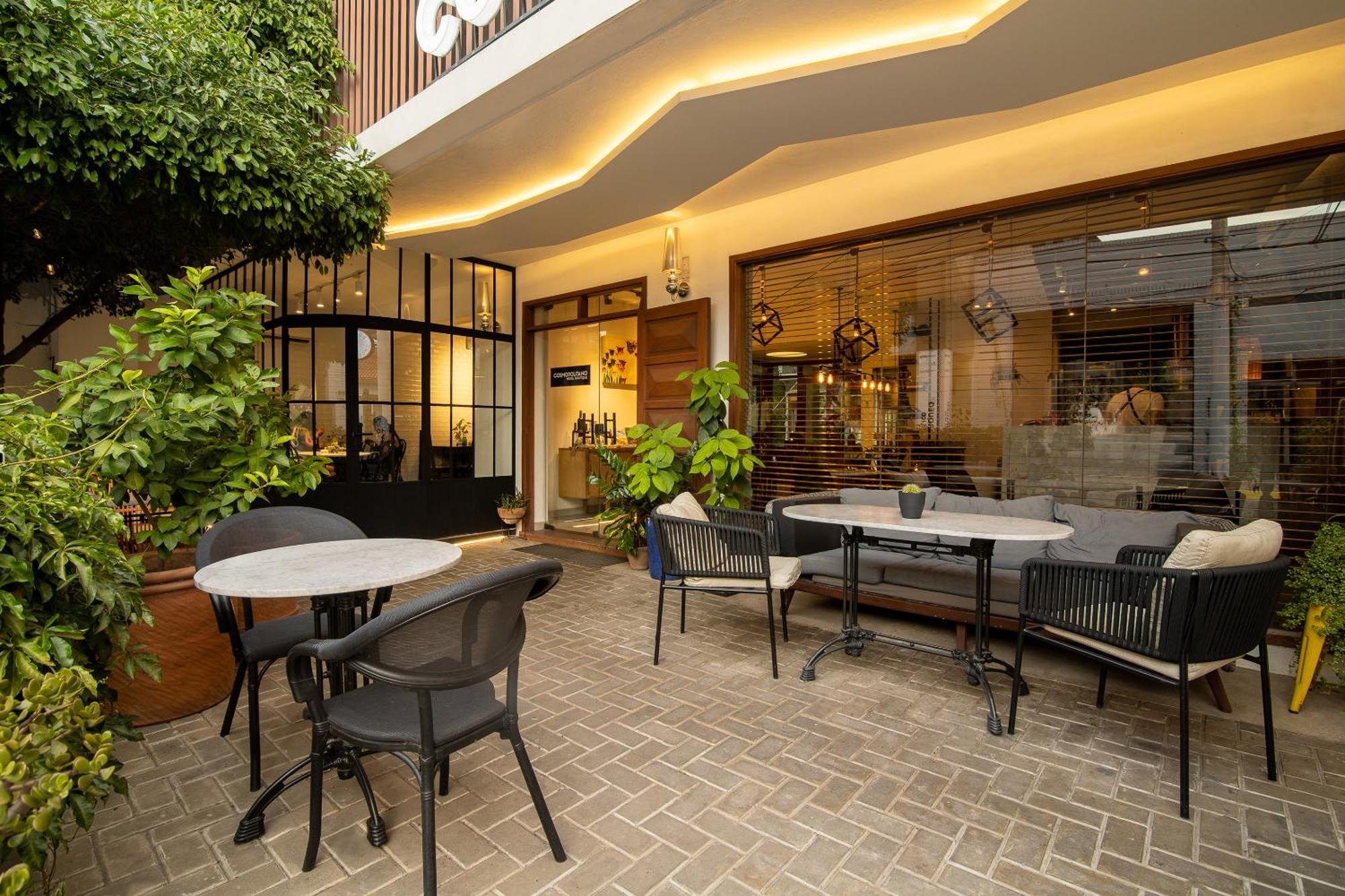 Cosmopolitano Hotel Boutique Santa Cruz de La Sierra Eksteriør billede The hotel's courtyard