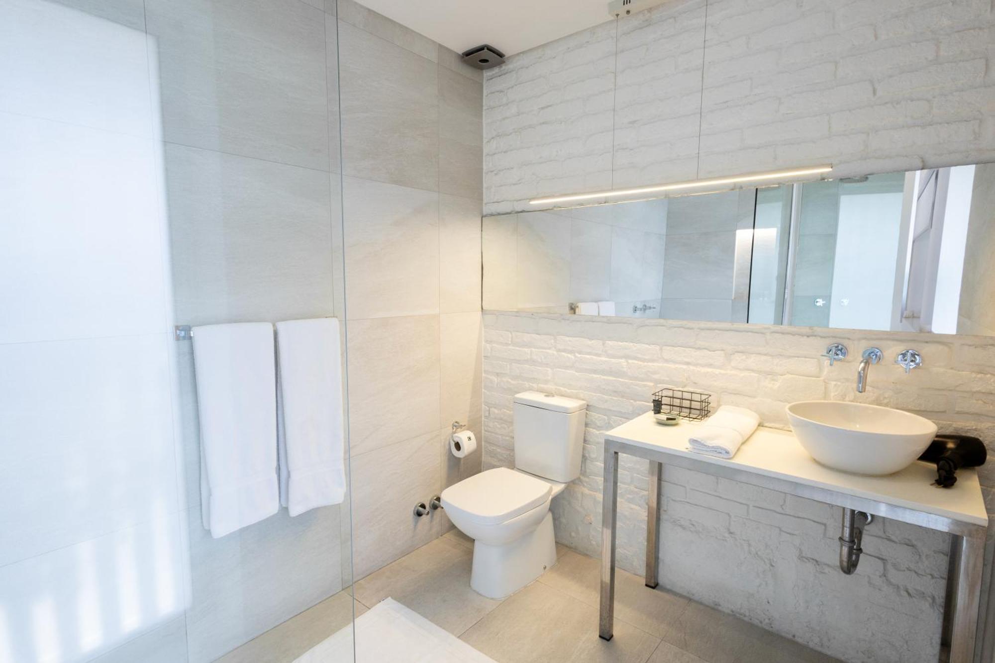 Cosmopolitano Hotel Boutique Santa Cruz de La Sierra Eksteriør billede Bathroom
