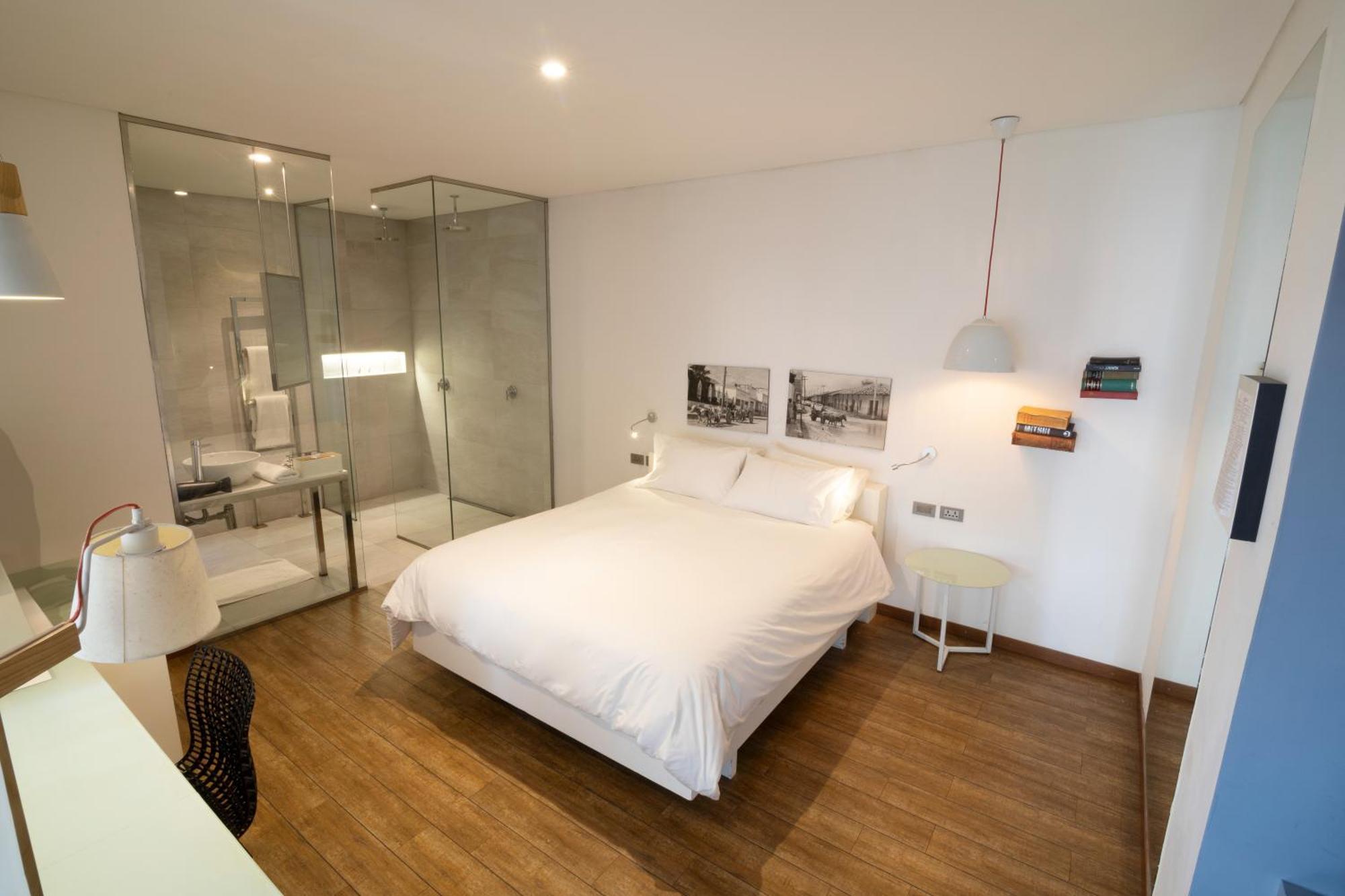 Cosmopolitano Hotel Boutique Santa Cruz de La Sierra Eksteriør billede A room at the hotel